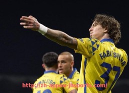 江南体育APP-英超球员穿着的球鞋种类与搭配风格分享